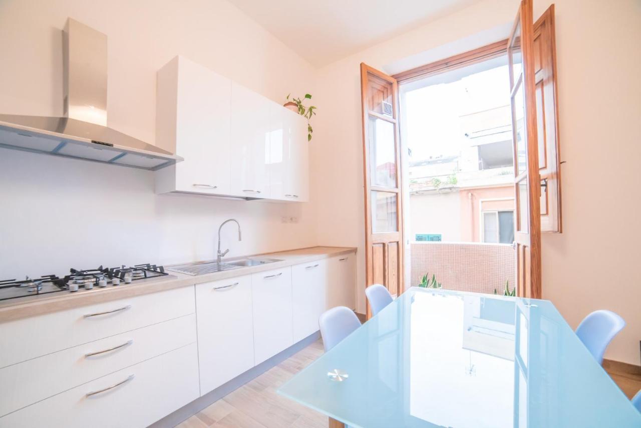 Minimalist Chic A Villanova 3Bdr - 2Bth - Wifi Cagliari Exterior photo